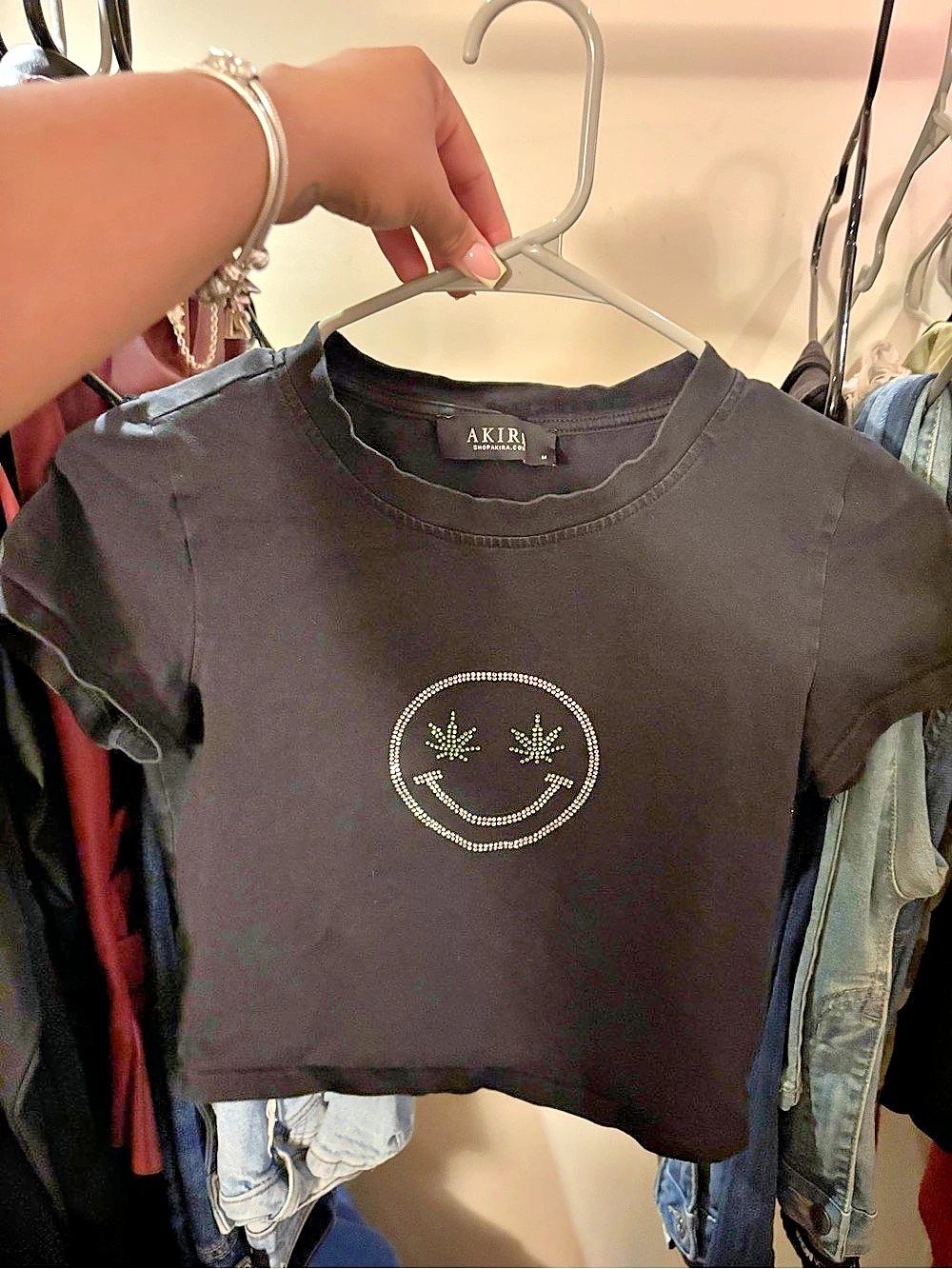 AKIRA Graphic Short Sleeve Tee in Black Like New
